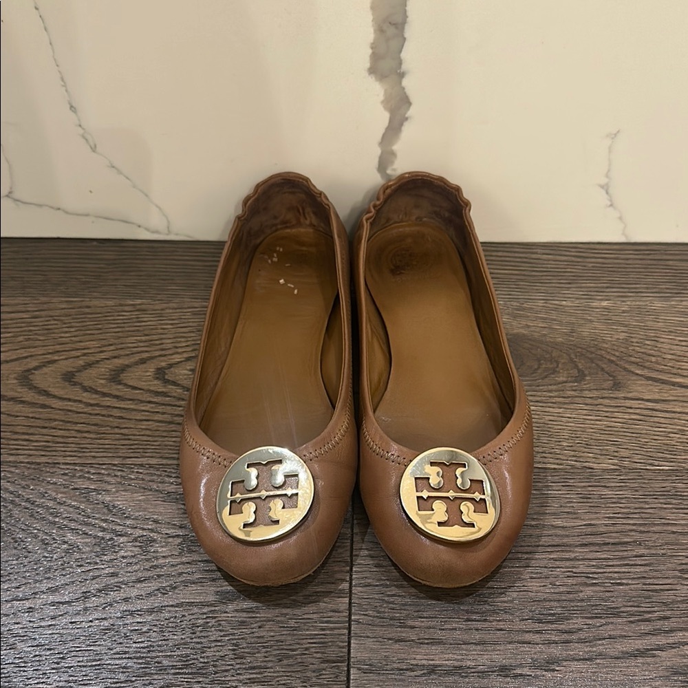 USED Tory Burch Women's Tan Ballet Flats